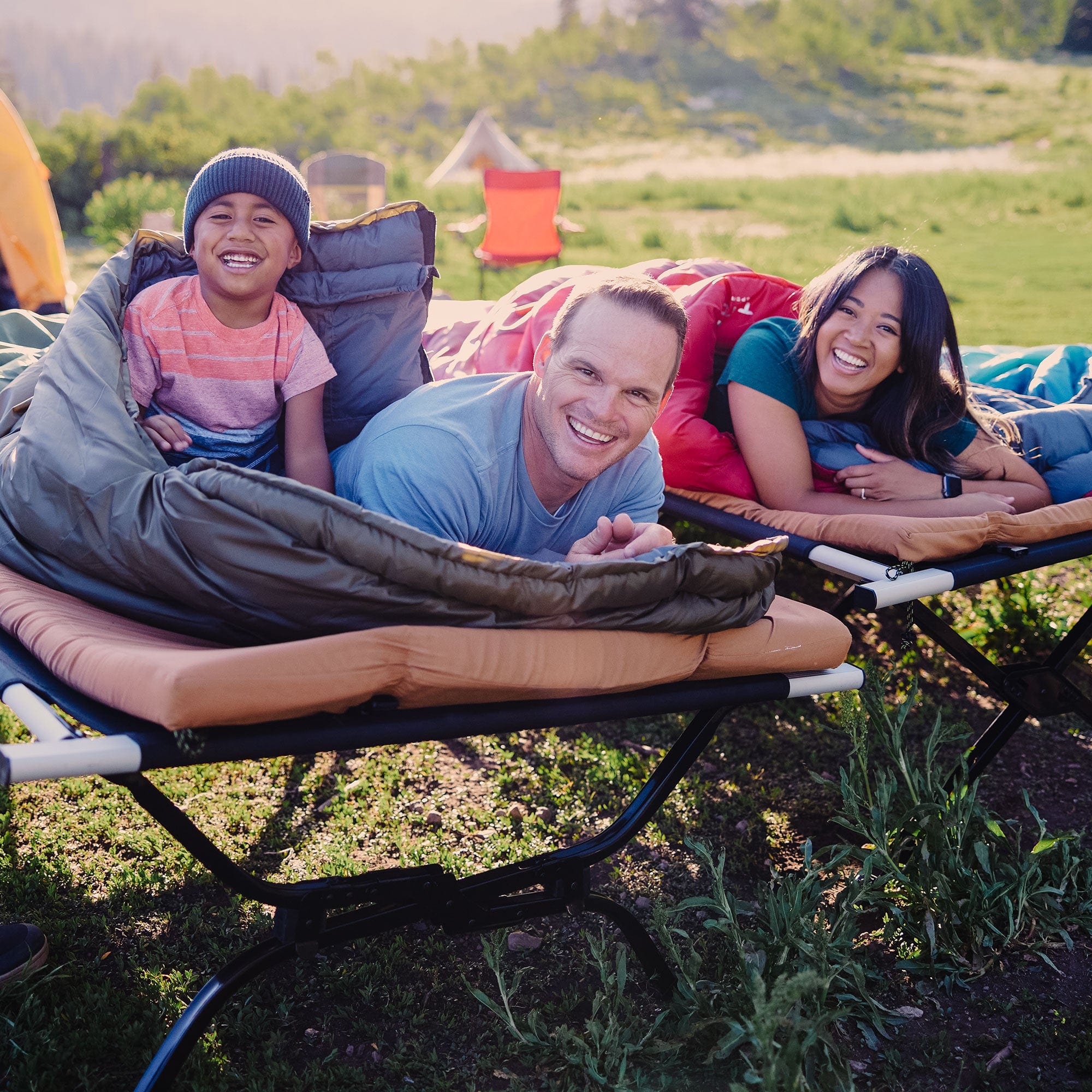 Camp Cot mit Pivot Arm (Abenteurer & Universal)
