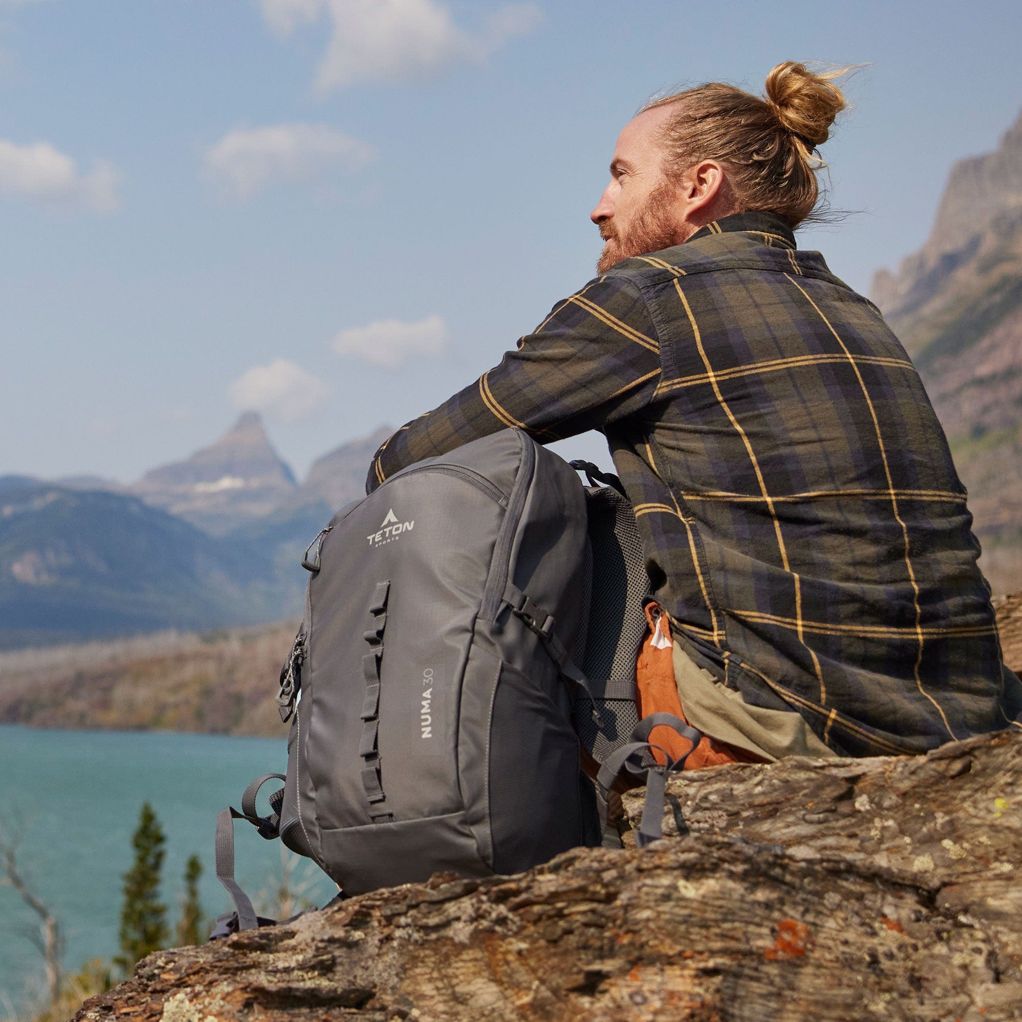 Numa 30L Rucksack